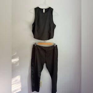 Lululemon Graphite Gray Set